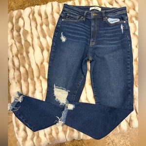 Kancan skinny jeans.